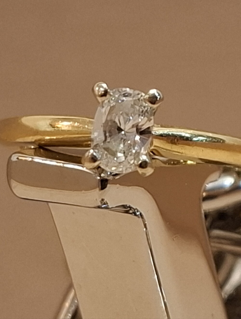Gold Diamond Solitaire Engagement Ring with Clear Round Stone